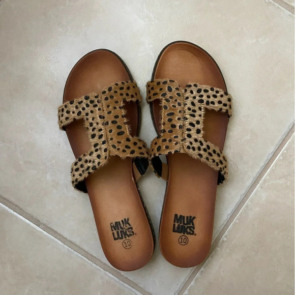 Muk Luk Leopard Sandals NWT - Picture 1 of 4